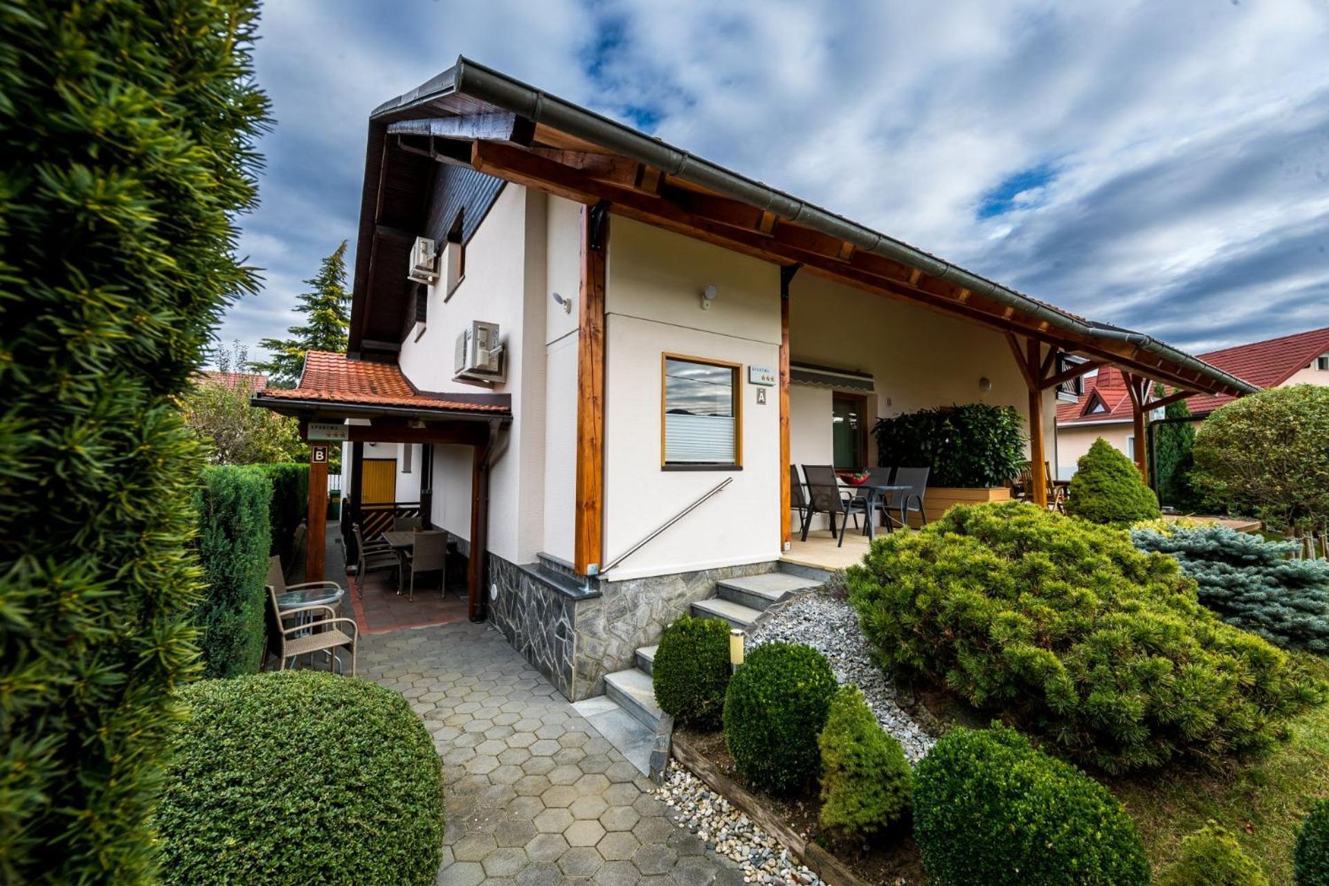 Zimzeleni Apartments Zrece Exterior photo